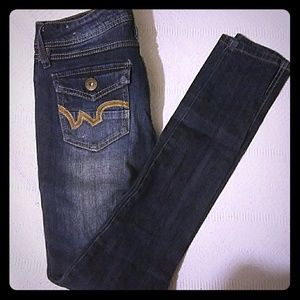 Wallflower distressed skinny jeans